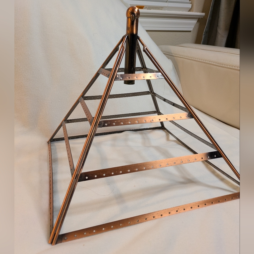 Pyramid Triangle Copperer color 120 pairs Earrings Stand/ Holder/Display Storage